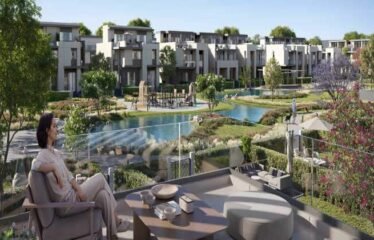 Duplex Garden In Roseville Compound – R7