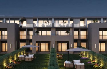 Duplex Garden In Roseville Compound – R7