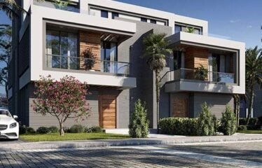 Duplex Garden In Roseville Compound – R7